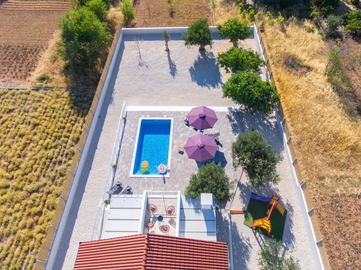 Villa Antonia With Heated Pool Dograde Exterior photo